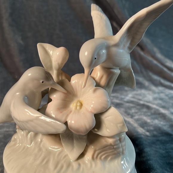 VTG Bird Music Box - Picture 3 of 5